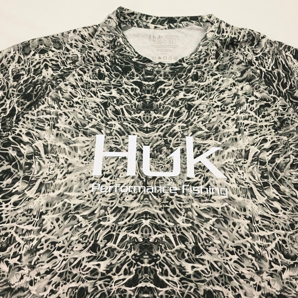 Huk Performance Fishing Shirt Mens XL Long Sleeve Black White Camo Raglan NWOT